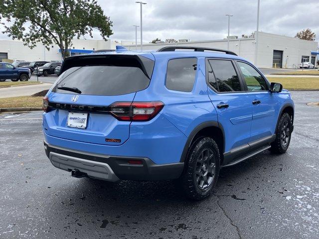 used 2025 Honda Pilot car, priced at $46,888