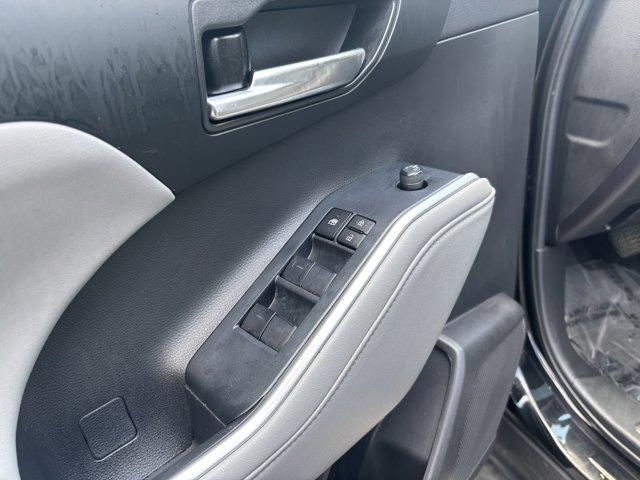 used 2023 Toyota Highlander car, priced at $36,488