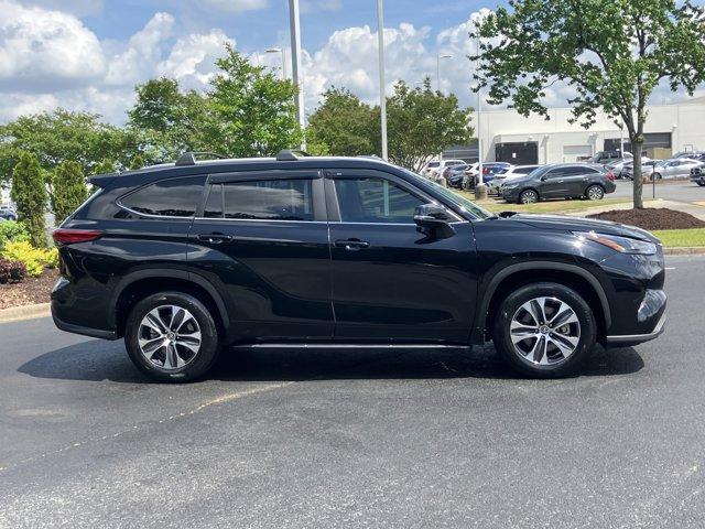 used 2023 Toyota Highlander car, priced at $38,359