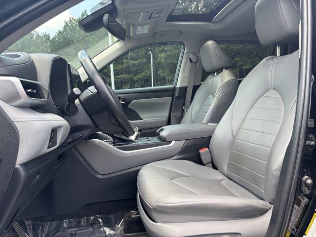used 2023 Toyota Highlander car, priced at $36,488