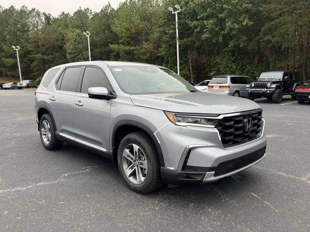 new 2025 Honda Pilot car, priced at $42,895