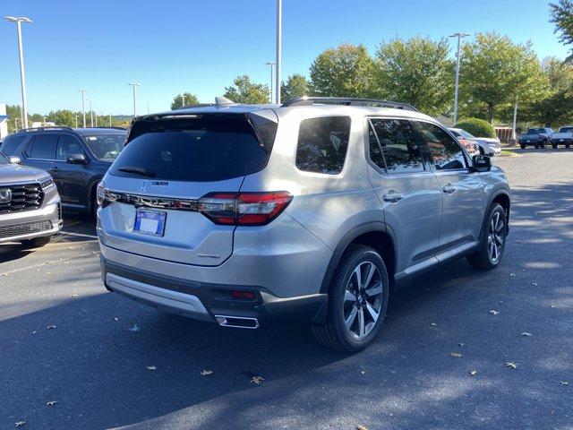new 2025 Honda Pilot car, priced at $48,540