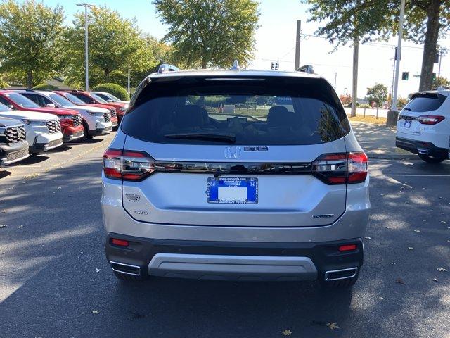 new 2025 Honda Pilot car, priced at $48,540