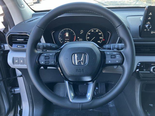 new 2025 Honda Pilot car, priced at $48,540