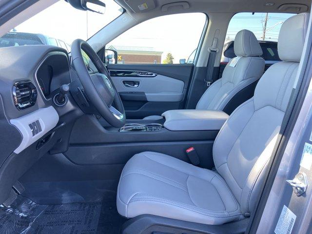 new 2025 Honda Pilot car, priced at $48,540