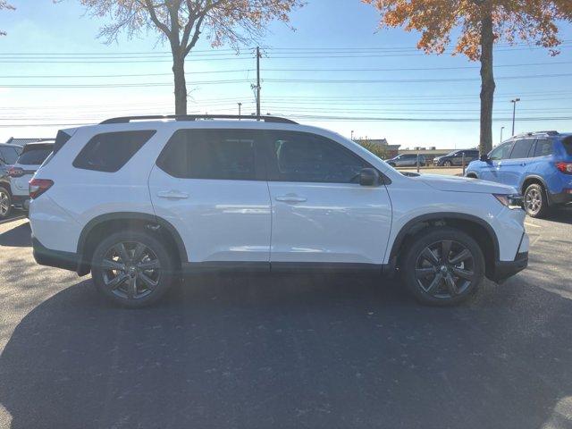 new 2025 Honda Pilot car, priced at $40,050