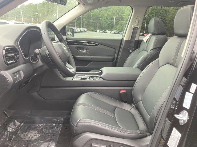 new 2025 Honda Pilot car, priced at $49,158