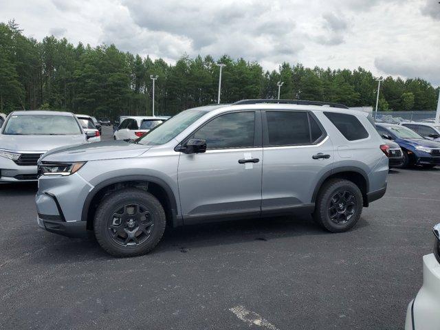 new 2025 Honda Pilot car, priced at $50,495