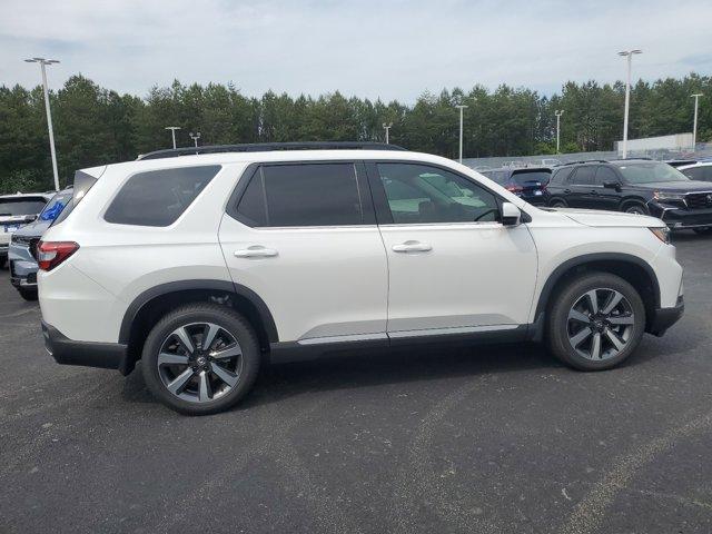 new 2025 Honda Pilot car, priced at $50,150