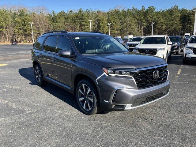new 2025 Honda Pilot car, priced at $46,950