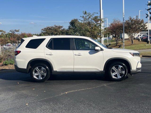 used 2024 Honda Pilot car, priced at $43,588