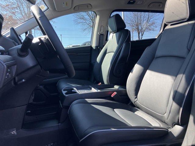 new 2025 Honda Odyssey car, priced at $45,942