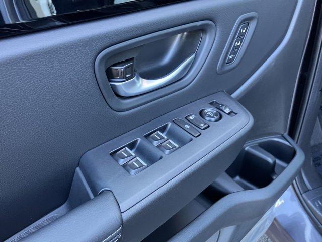 new 2025 Honda Pilot car, priced at $40,995