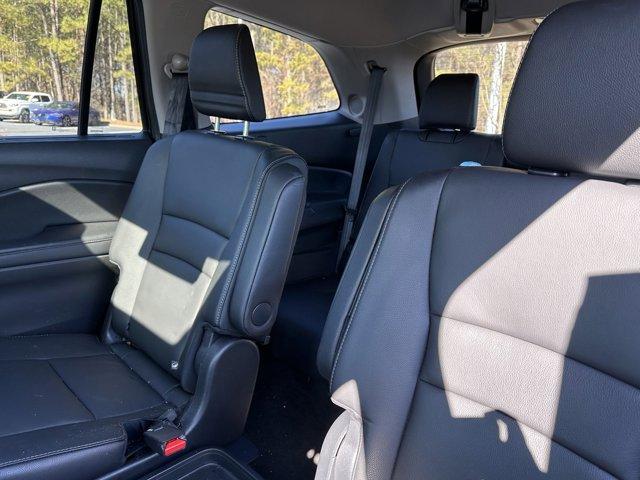 used 2022 Honda Pilot car, priced at $34,995