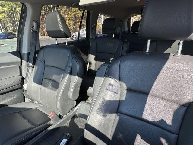 used 2022 Honda Pilot car, priced at $34,995