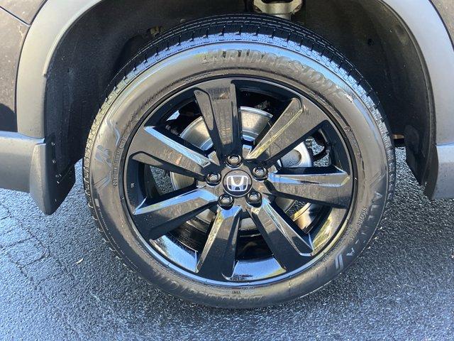 used 2025 Honda Pilot car, priced at $49,359