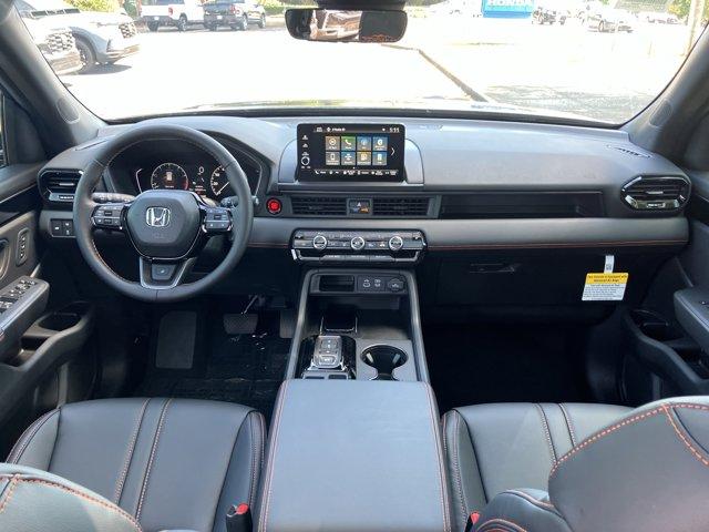 new 2025 Honda Pilot car, priced at $48,350