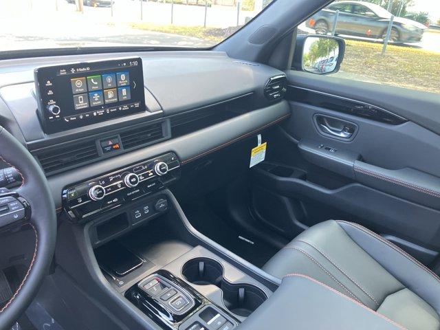new 2025 Honda Pilot car, priced at $48,350