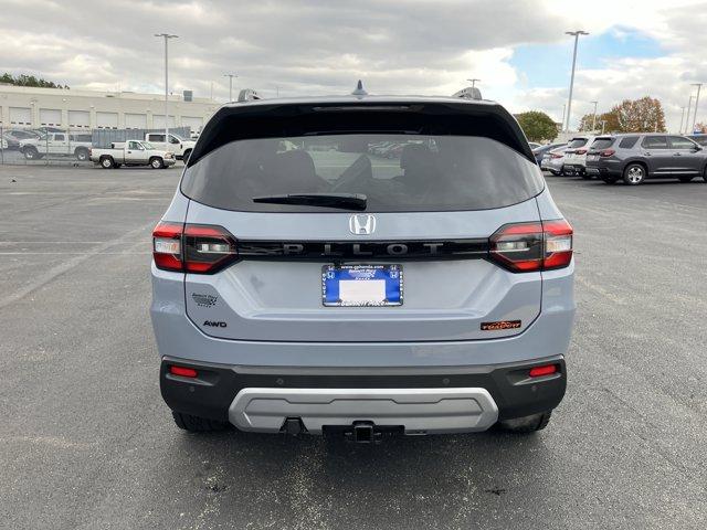 new 2025 Honda Pilot car, priced at $49,072