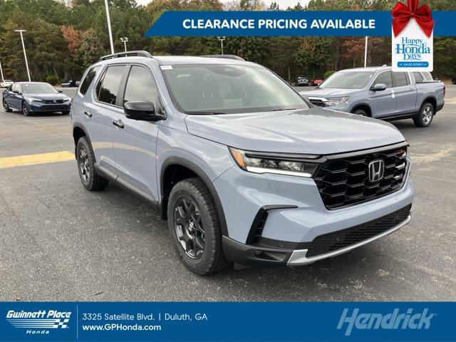 new 2025 Honda Pilot car, priced at $49,072