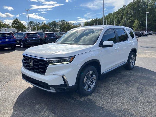 new 2025 Honda Pilot car, priced at $43,350