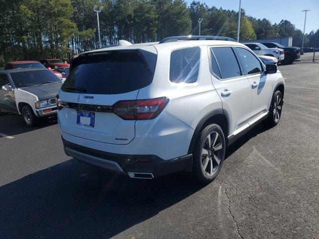 new 2025 Honda Pilot car, priced at $50,150