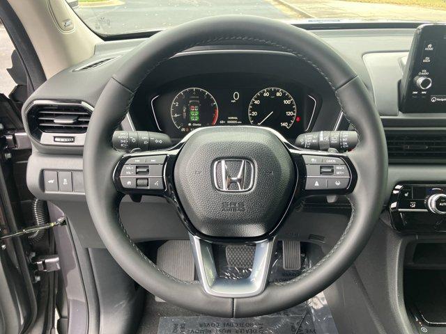 new 2025 Honda Pilot car, priced at $46,545
