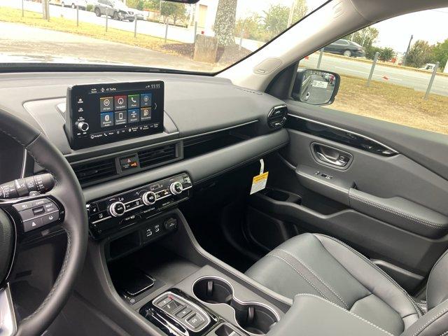 new 2025 Honda Pilot car, priced at $46,545