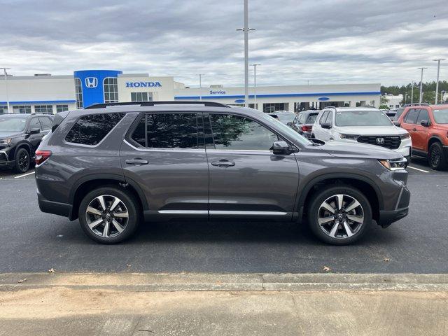 new 2025 Honda Pilot car, priced at $46,545