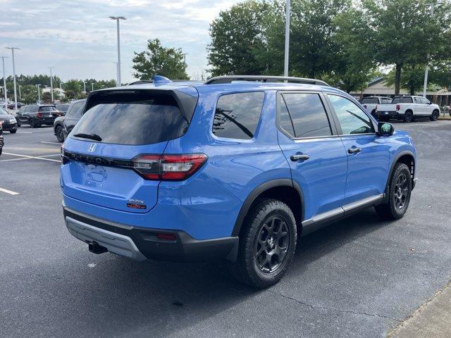new 2025 Honda Pilot car, priced at $48,782