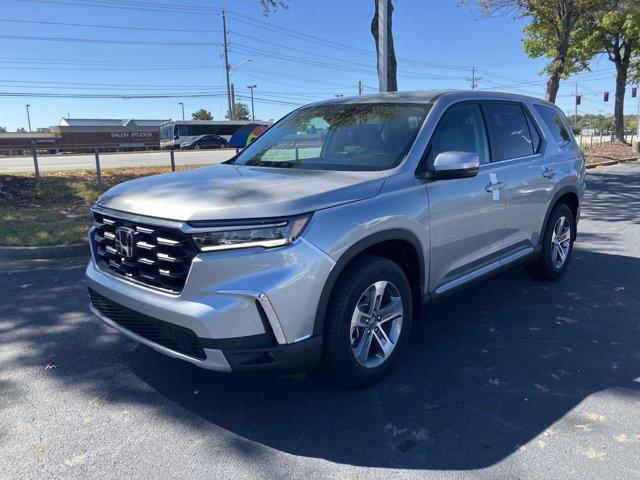 new 2025 Honda Pilot car, priced at $42,595