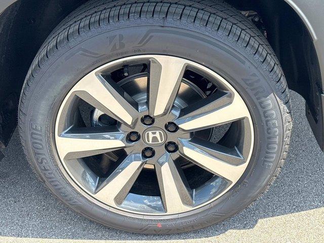 new 2025 Honda Pilot car, priced at $51,804