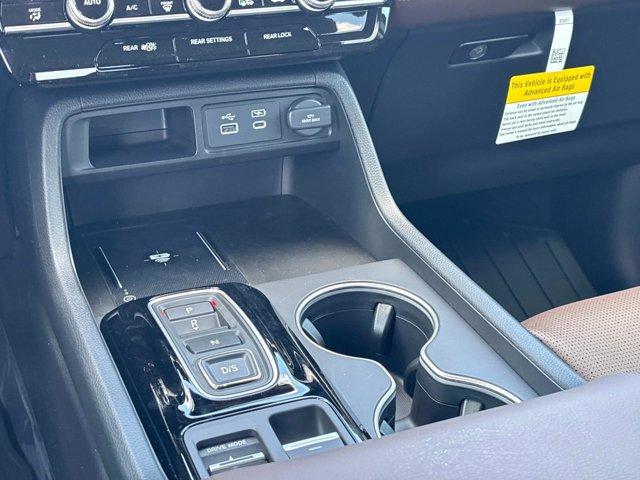 new 2025 Honda Pilot car, priced at $51,804
