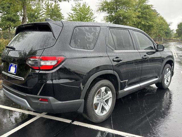 new 2025 Honda Pilot car, priced at $43,396