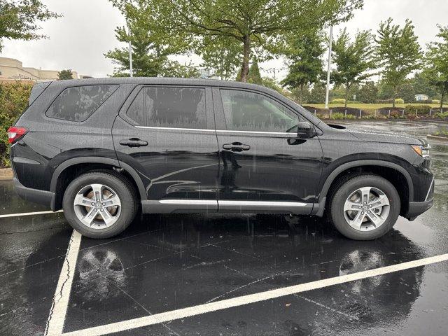 new 2025 Honda Pilot car, priced at $43,396