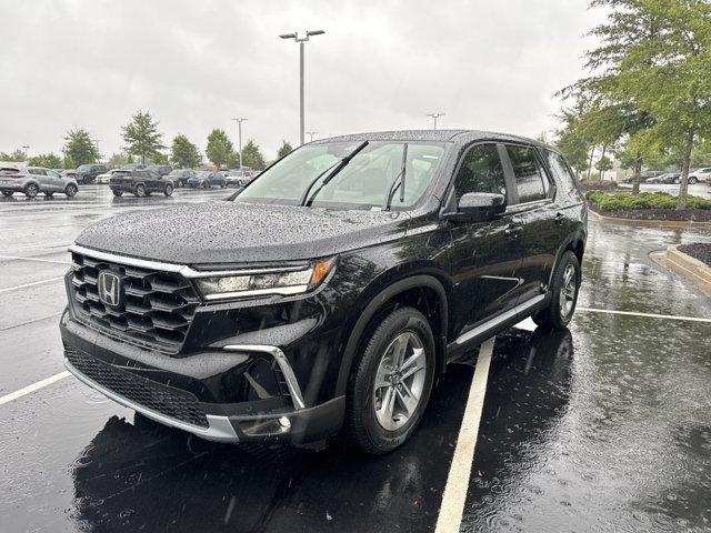 new 2025 Honda Pilot car, priced at $43,396