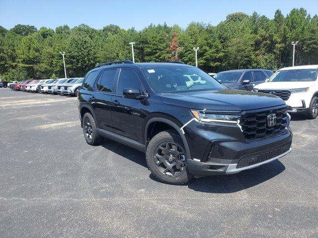 new 2025 Honda Pilot car, priced at $50,800