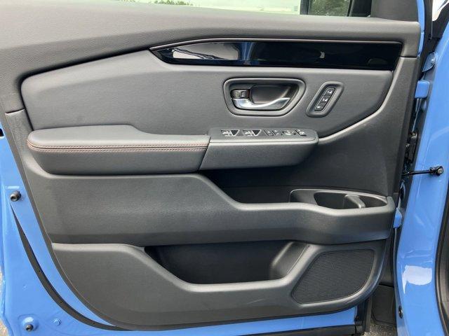 new 2025 Honda Pilot car, priced at $48,782