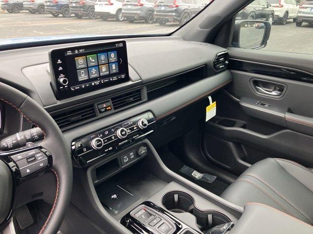 new 2025 Honda Pilot car, priced at $48,782