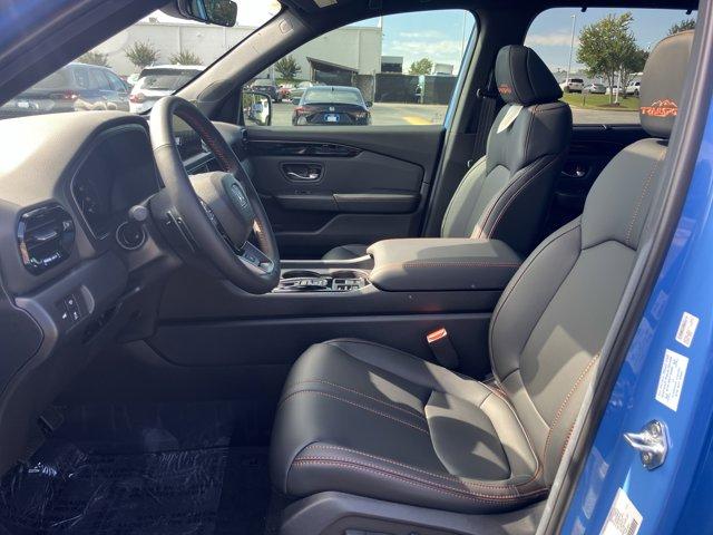 new 2025 Honda Pilot car, priced at $49,238