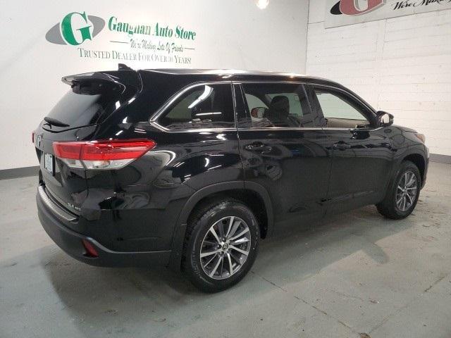 used 2019 Toyota Highlander car, priced at $26,998