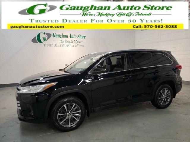 used 2019 Toyota Highlander car, priced at $26,998