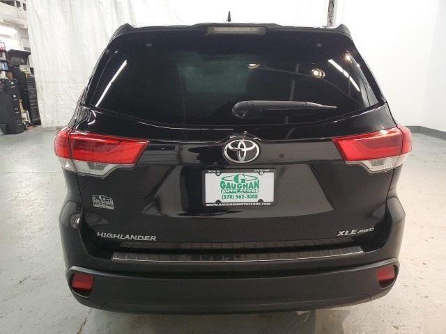 used 2019 Toyota Highlander car, priced at $26,998