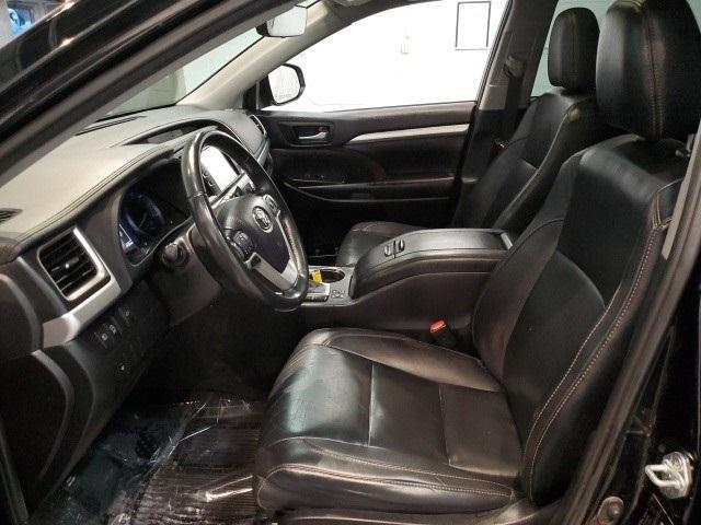 used 2019 Toyota Highlander car, priced at $26,998