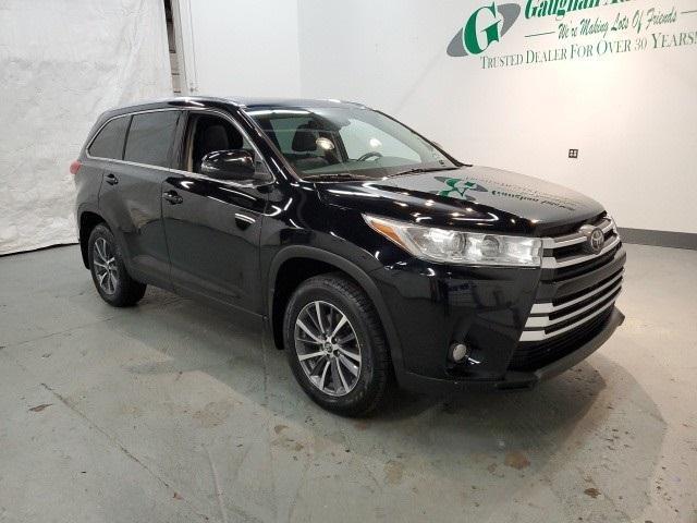 used 2019 Toyota Highlander car, priced at $26,998