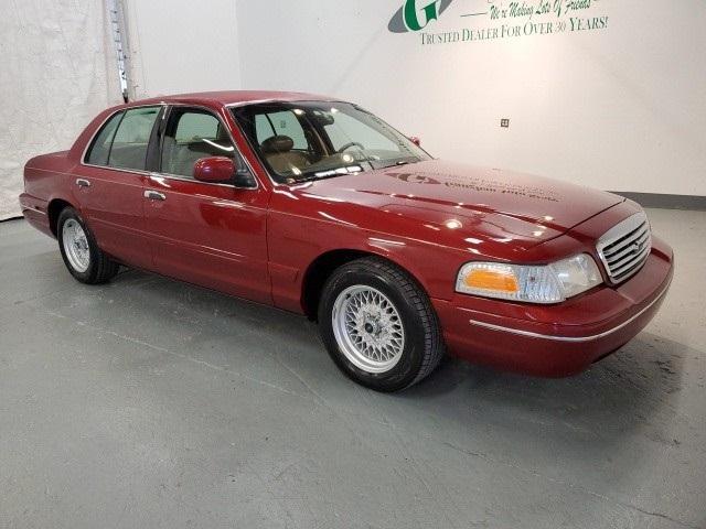 used 2002 Ford Crown Victoria car, priced at $7,998