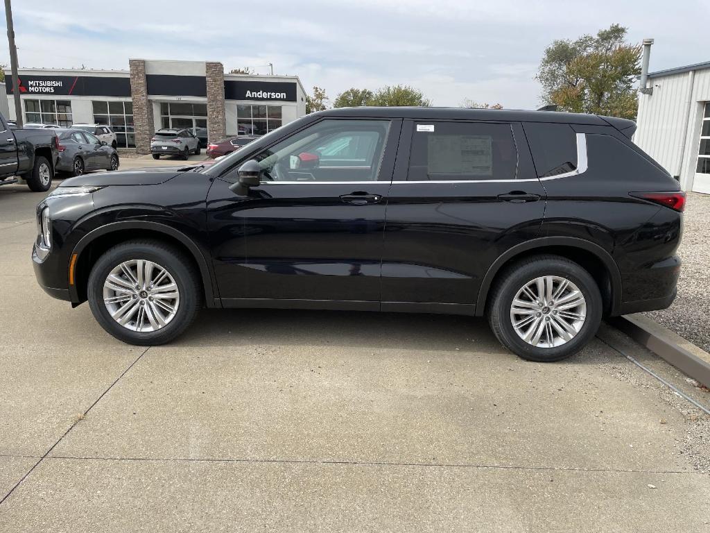 new 2024 Mitsubishi Outlander car, priced at $30,500