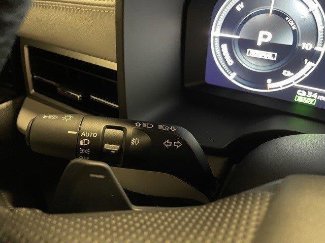 new 2023 Mitsubishi Outlander PHEV car, priced at $46,504