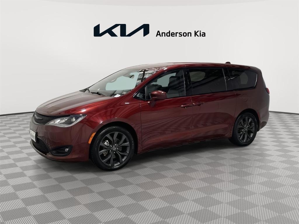 used 2019 Chrysler Pacifica car, priced at $17,000