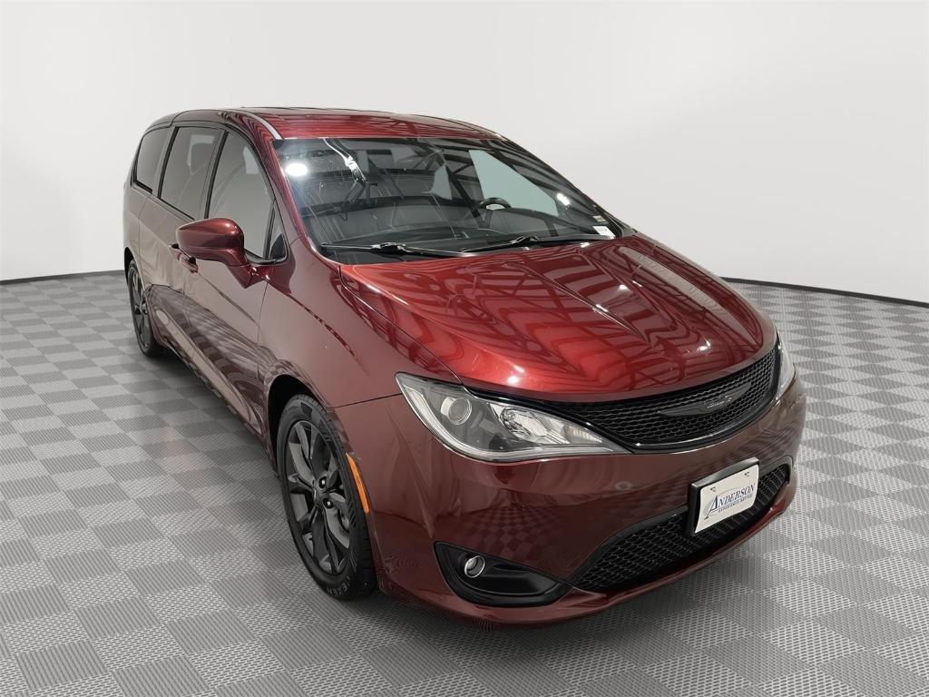used 2019 Chrysler Pacifica car, priced at $17,000